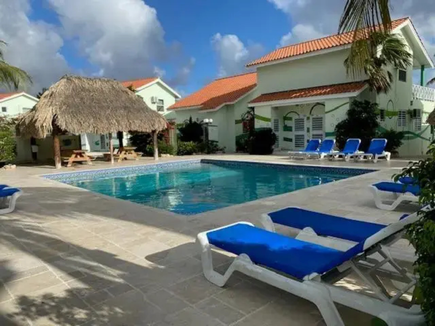 Blue Lagoon Apartment