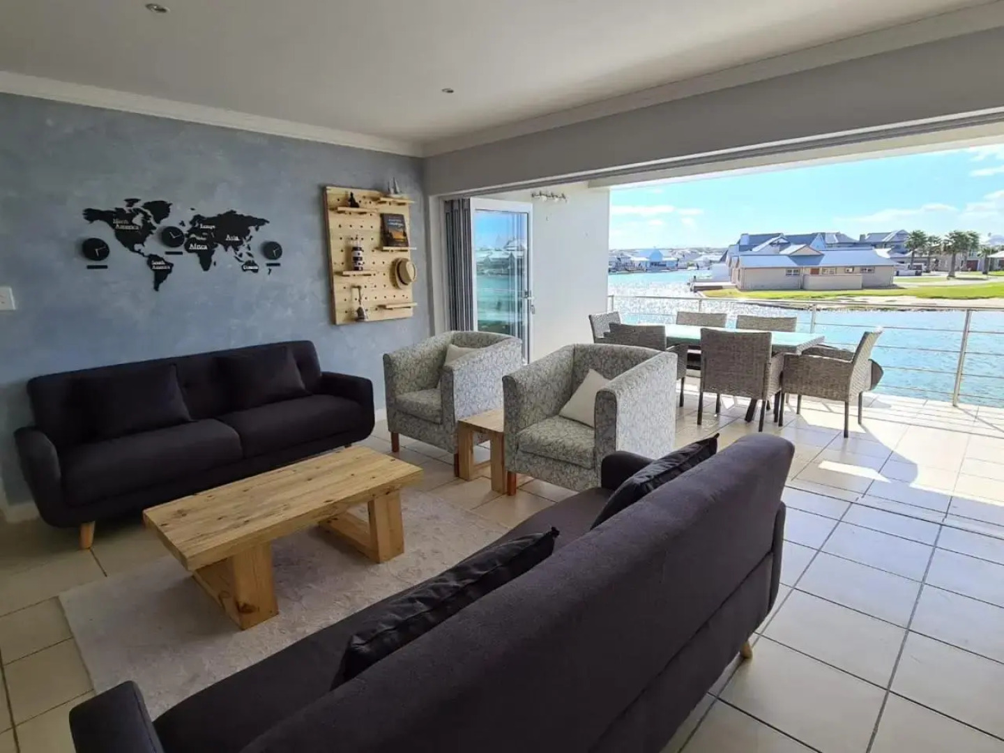 33 Kingston Place, Marina Martinique