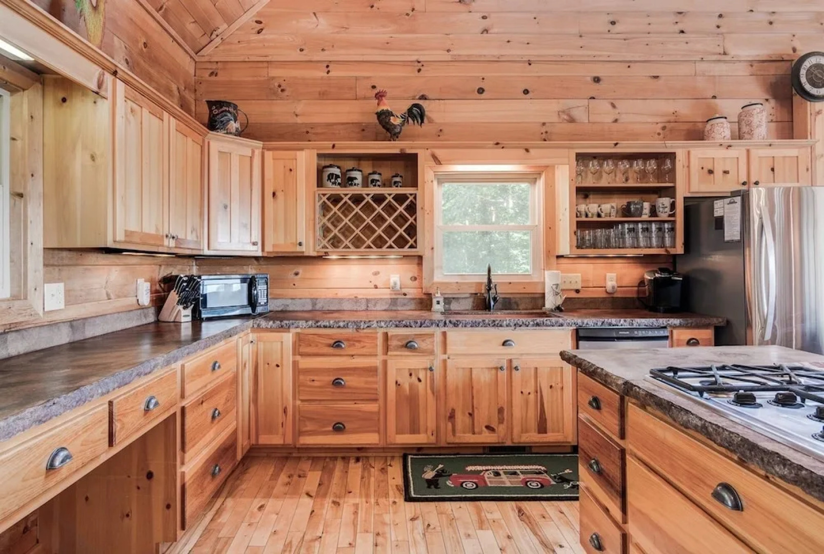 Daze Off - 4 Br Cabin