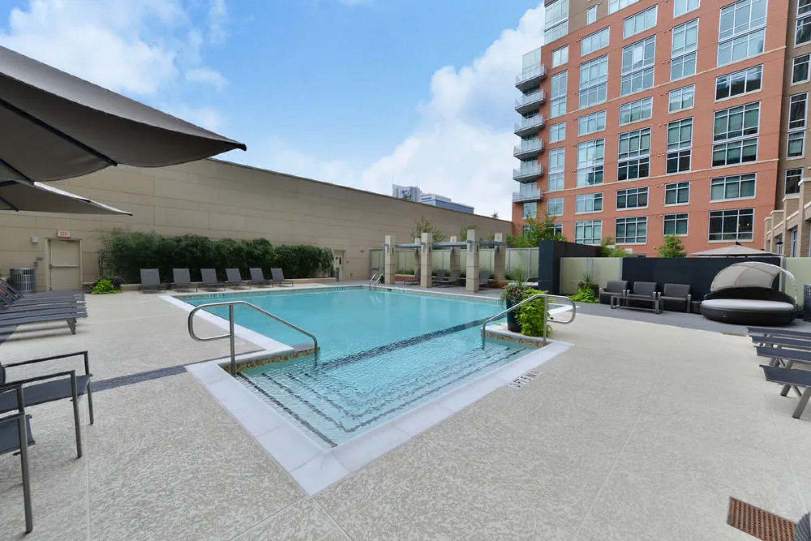 LRV Avant at Reston Town Center