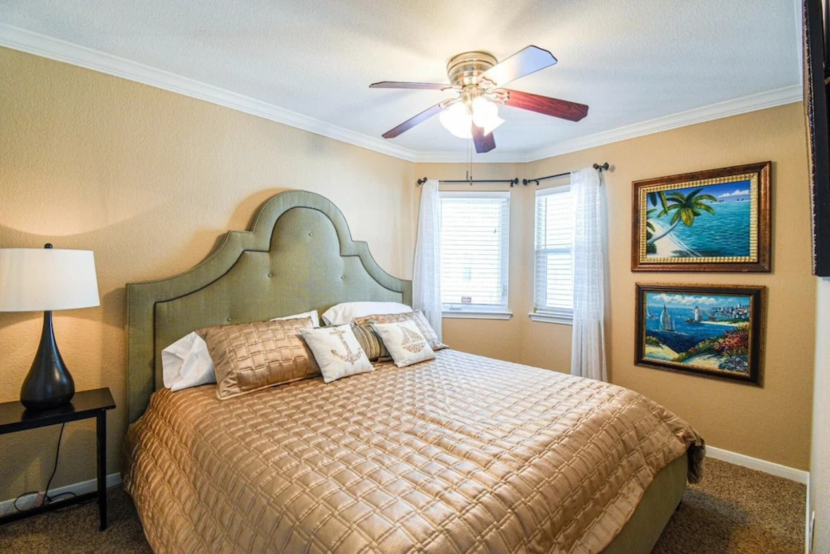 Seascape 2216 Hotel Room