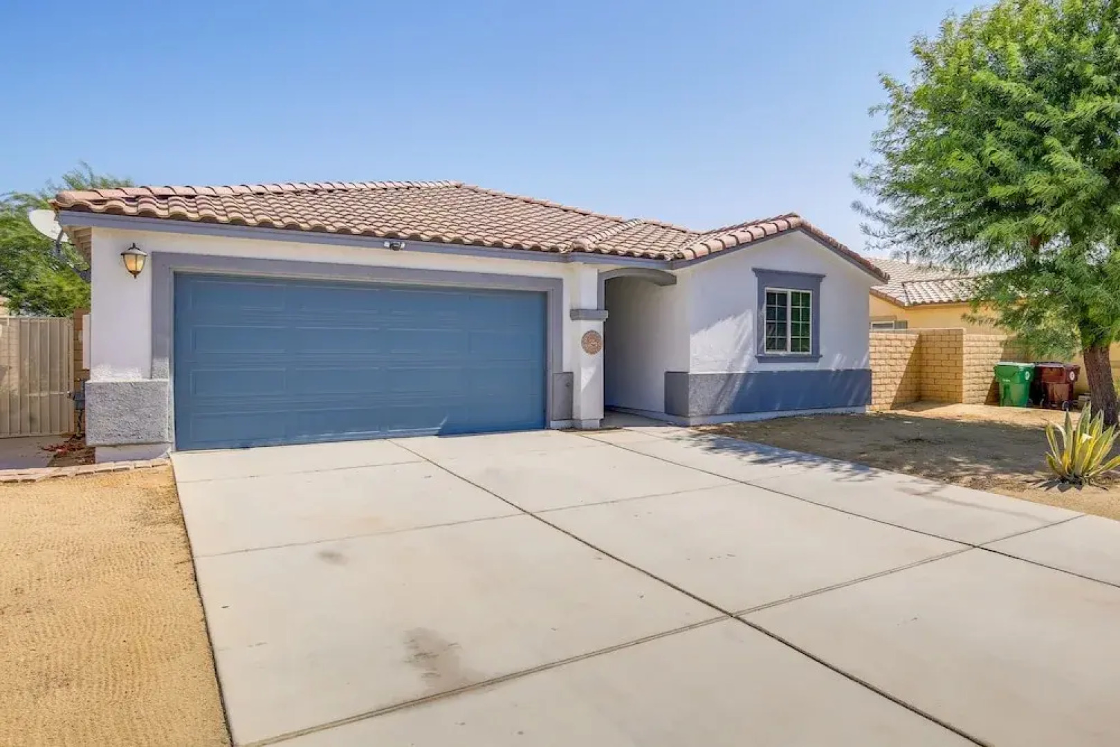 Patio, Fire Pit: Family-friendly Coachella Home!