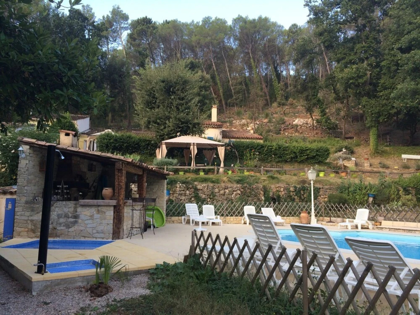 Domaine De La Provenç'âne Le Pigeonnier