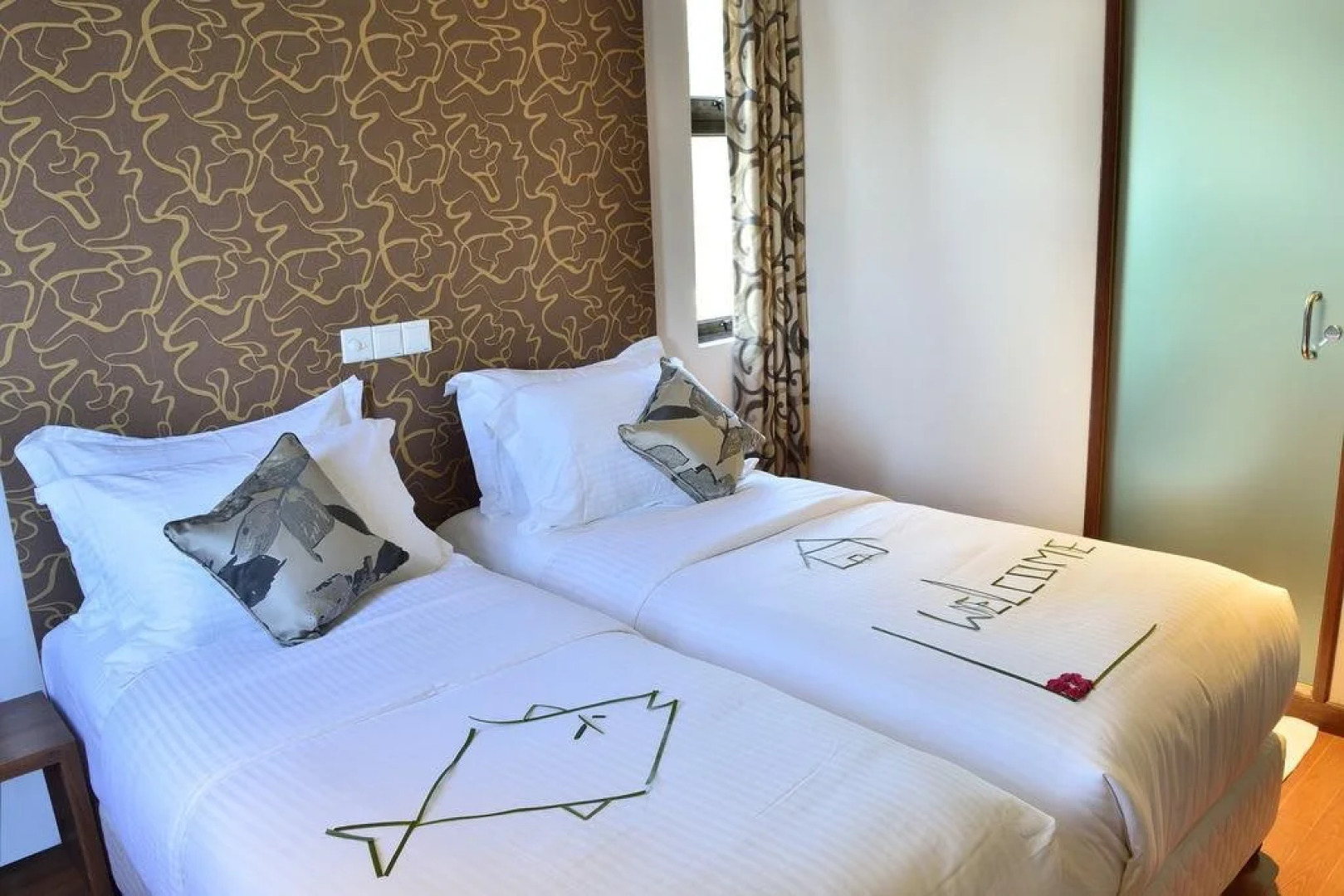 Turquoise Residence by UI