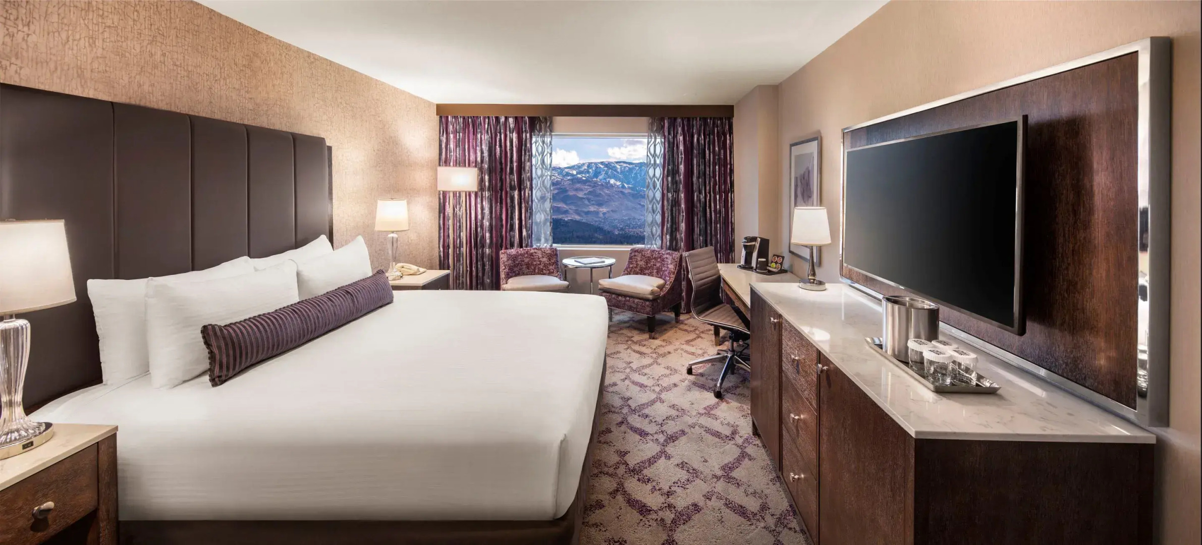 Silver Legacy Reno- A Caesars Rewards Destination
