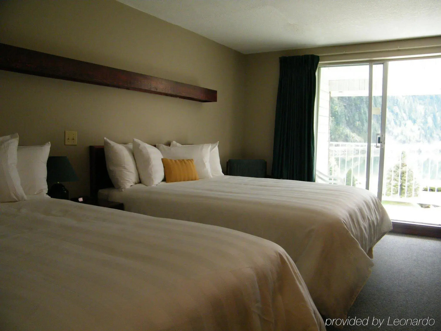 Three Valley Lake Chateau