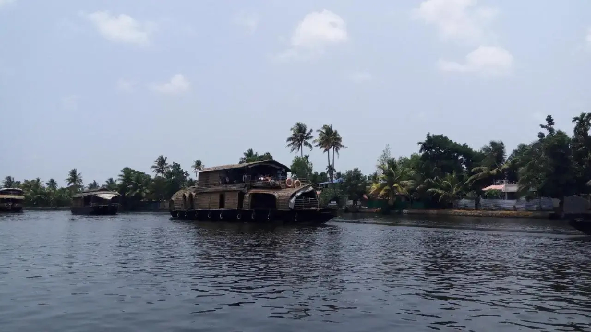 Sea Breeze Beach Home Stay