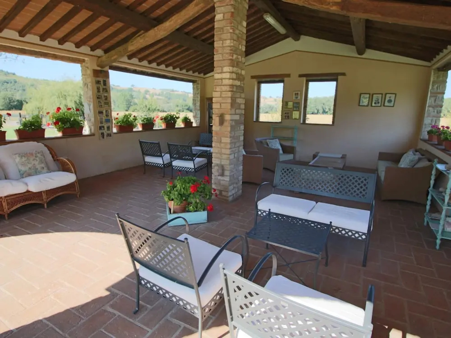 Apartment in Todi With Pool and Garden