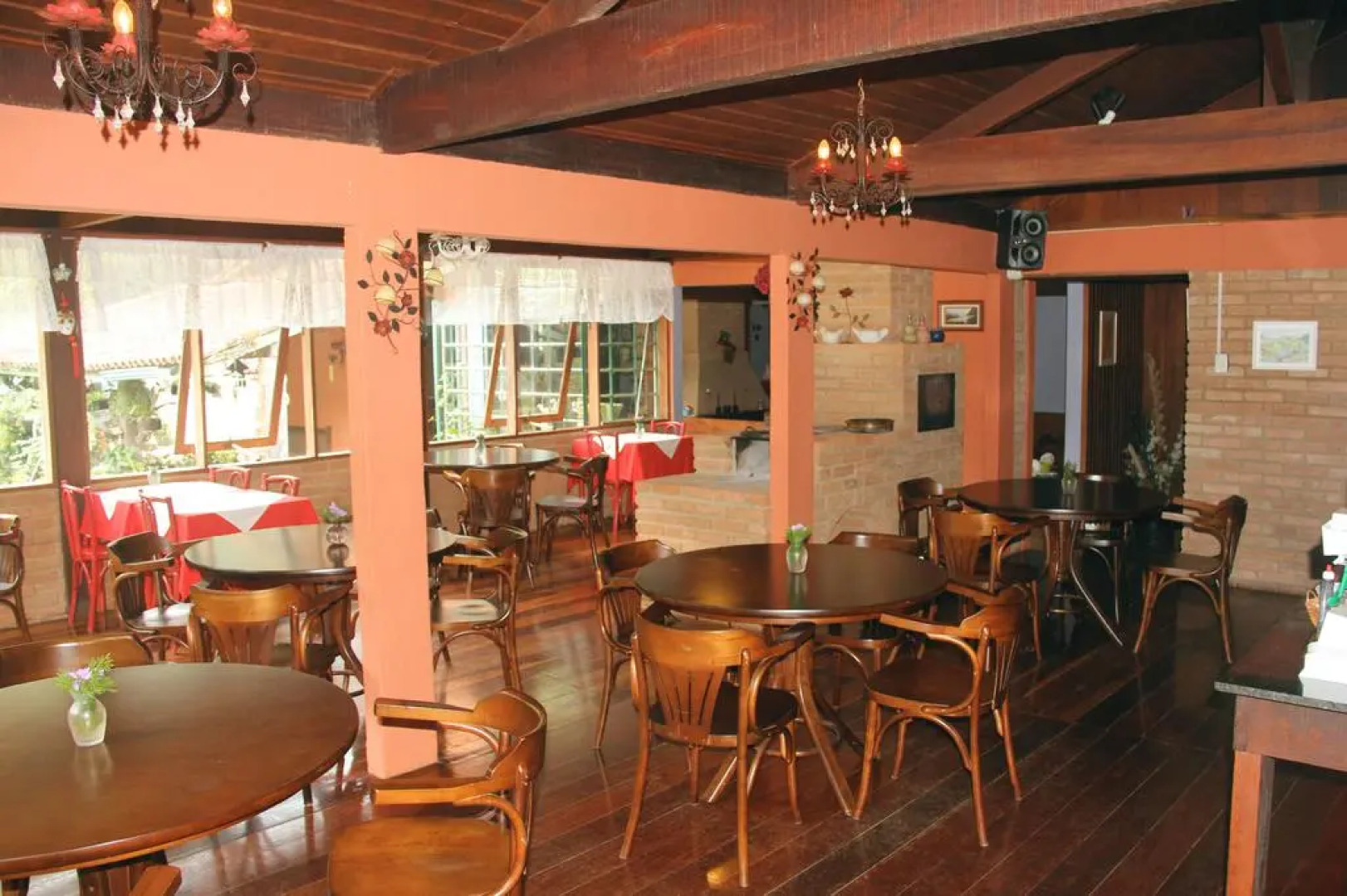 Pousada no Caminho do Marimbondo