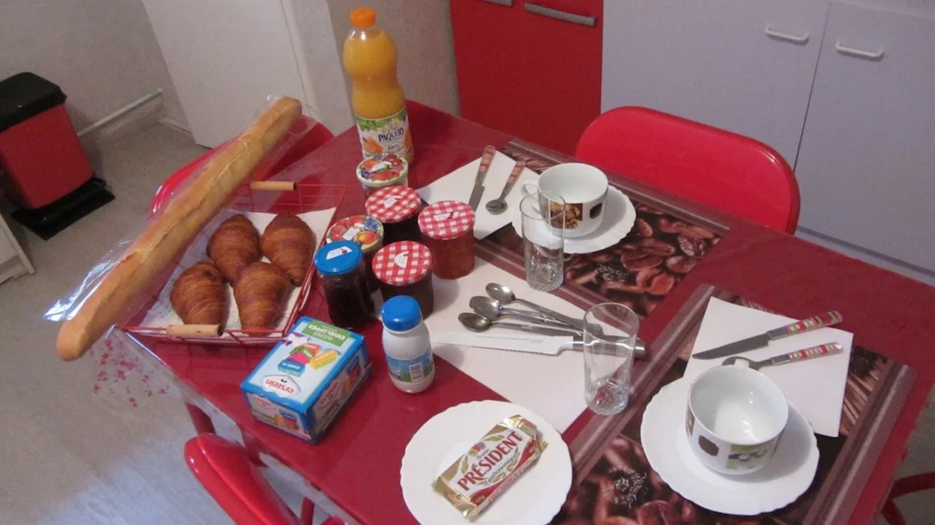 Chambre D'Hotes Les Glycines