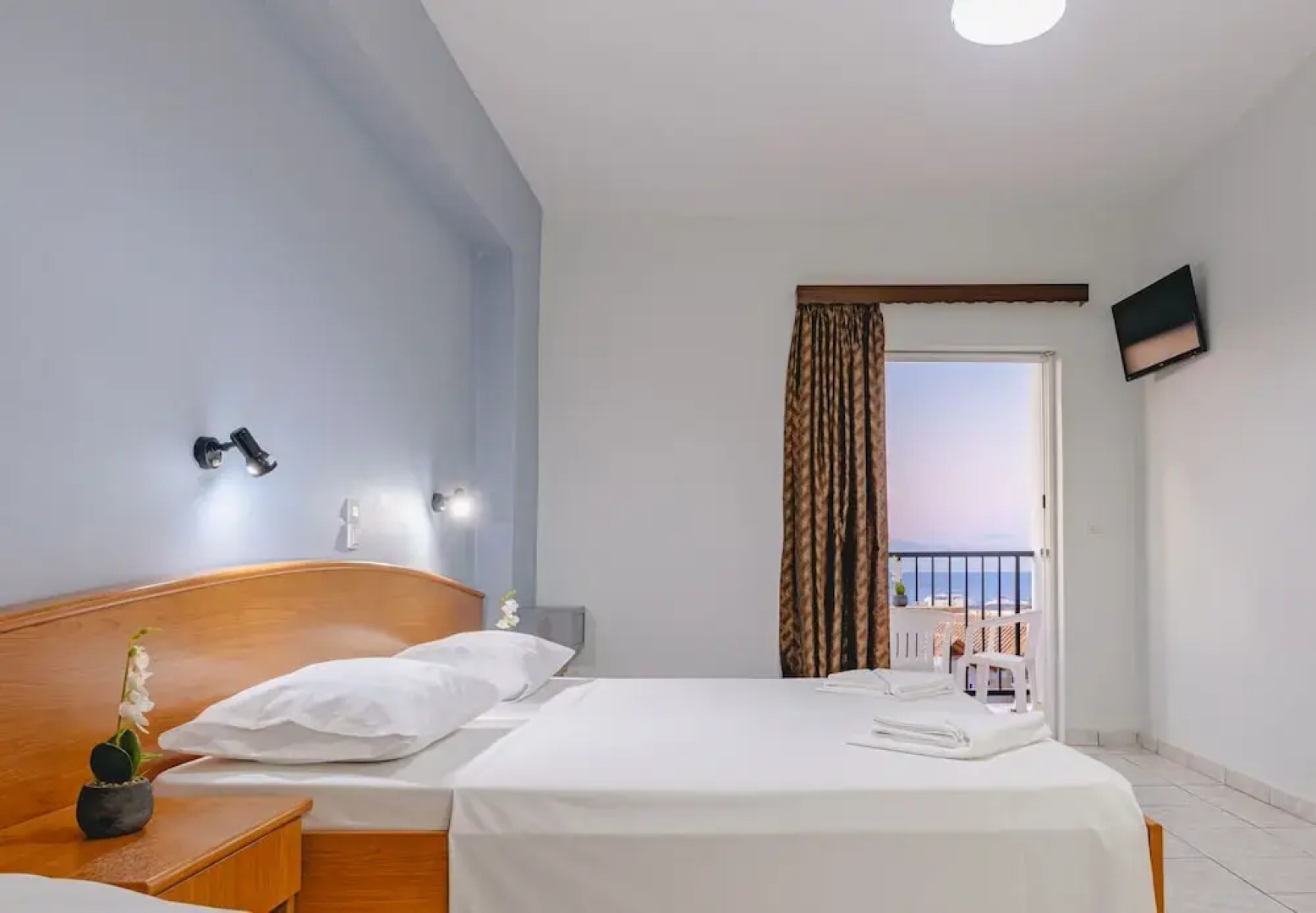 Christina Apartments