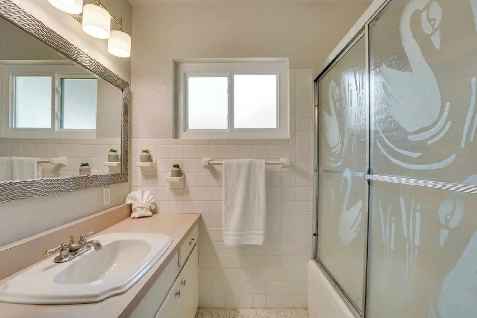 Luxe Waterfront Oasis w/ Dock - Direct Lake Access