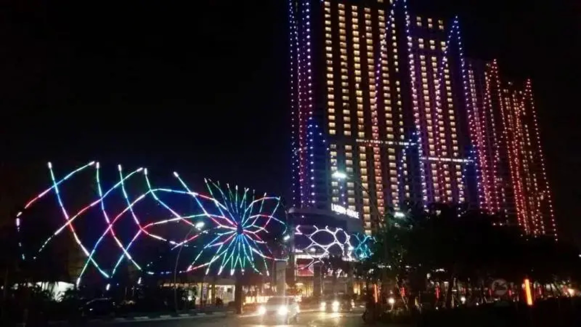 8rooms@ Grand Kamala Lagoon by ZUZU