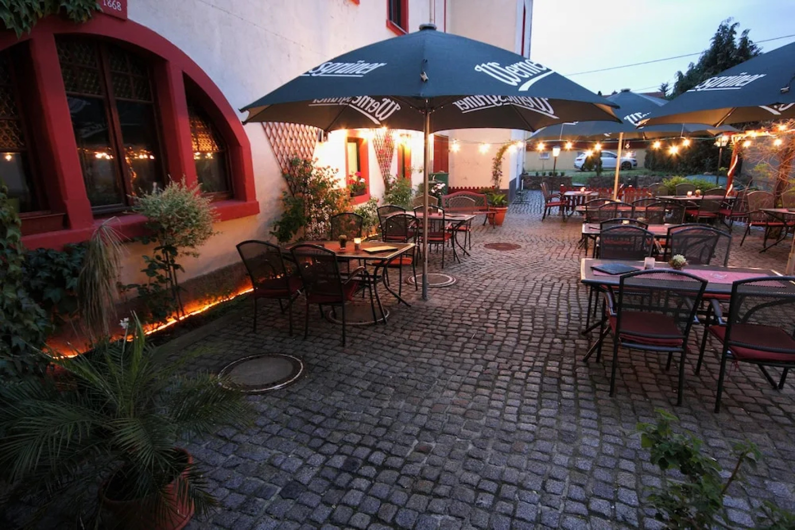 Pension Gasthof und Hotel Roter Hirsch