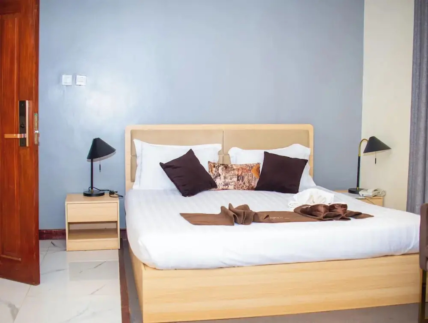 Dhe Jomels Hotel Siaya