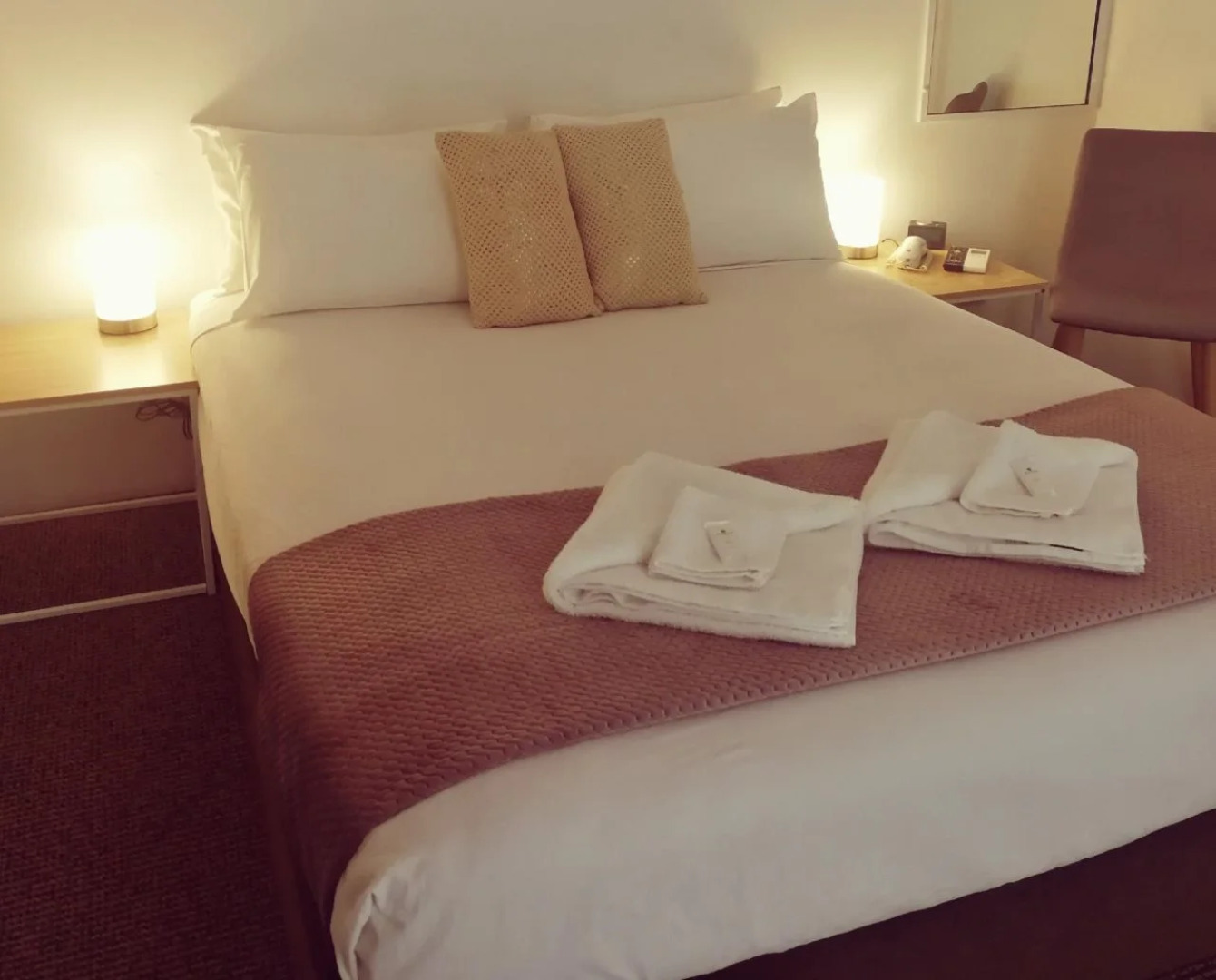 Aabon Apartments & Motel