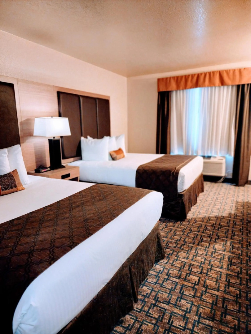 Ramada by Wyndham Lloydminster