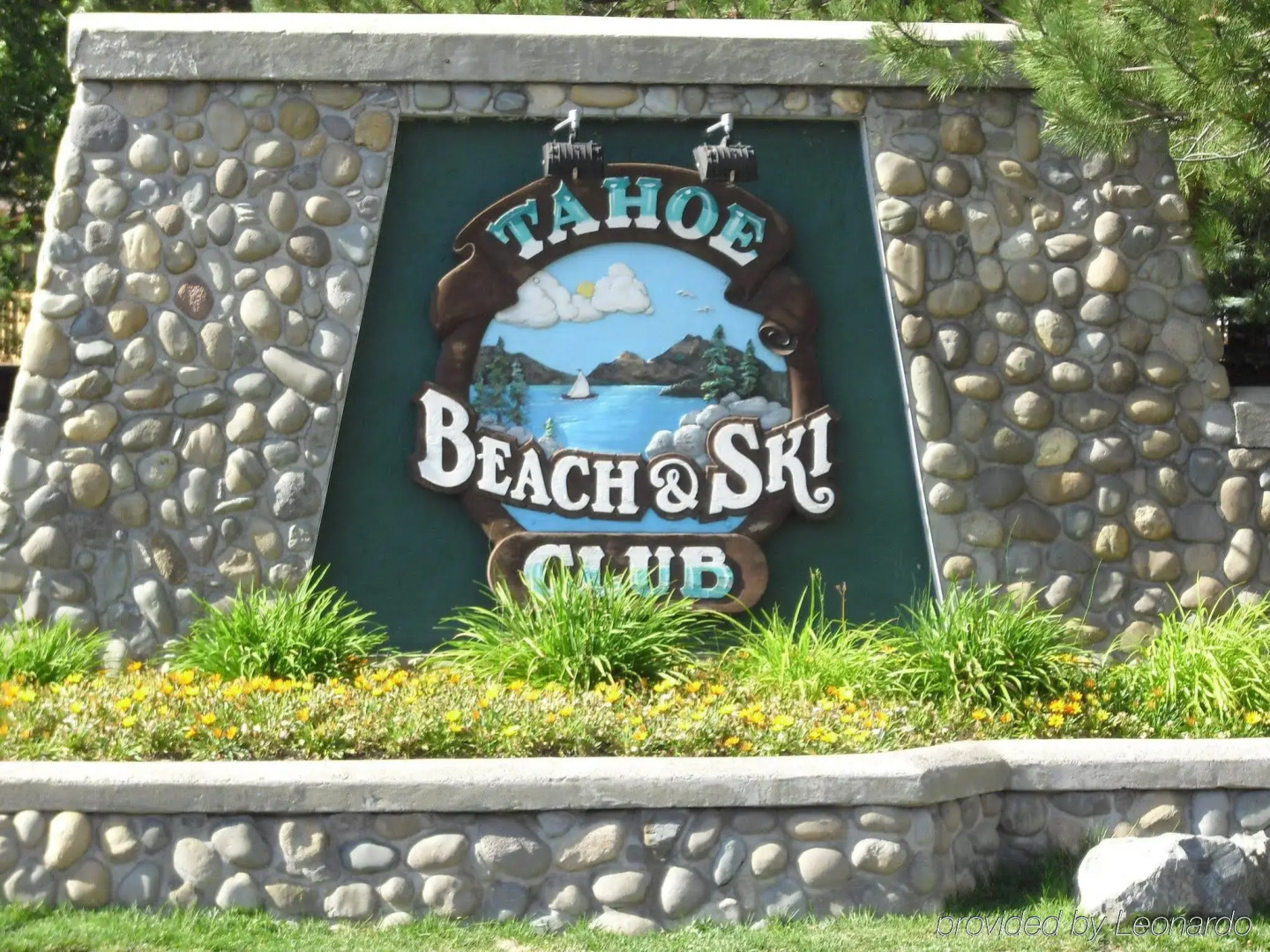 Tahoe Beach & Ski Club