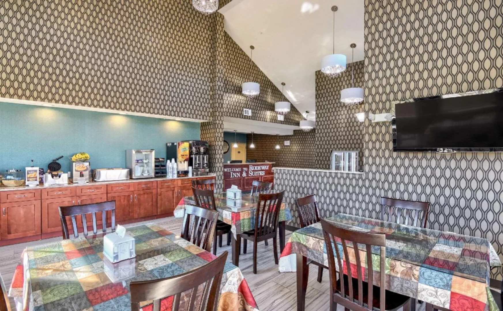 Rodeway Inn & Suites Ithaca South