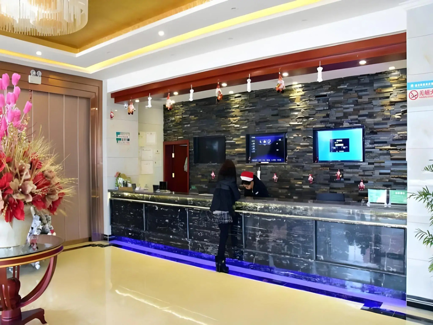 GreenTree Inn Anhui Fuyang Railway Station W XianGYAng Road Business Hotel