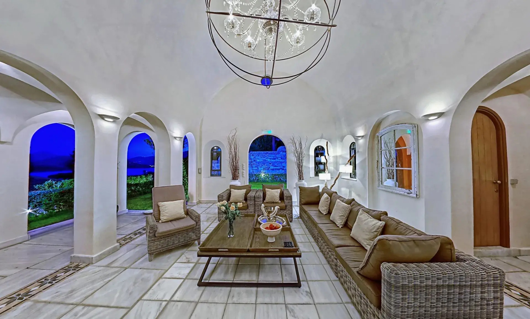 Villa Veneziano – Suites & Villa.