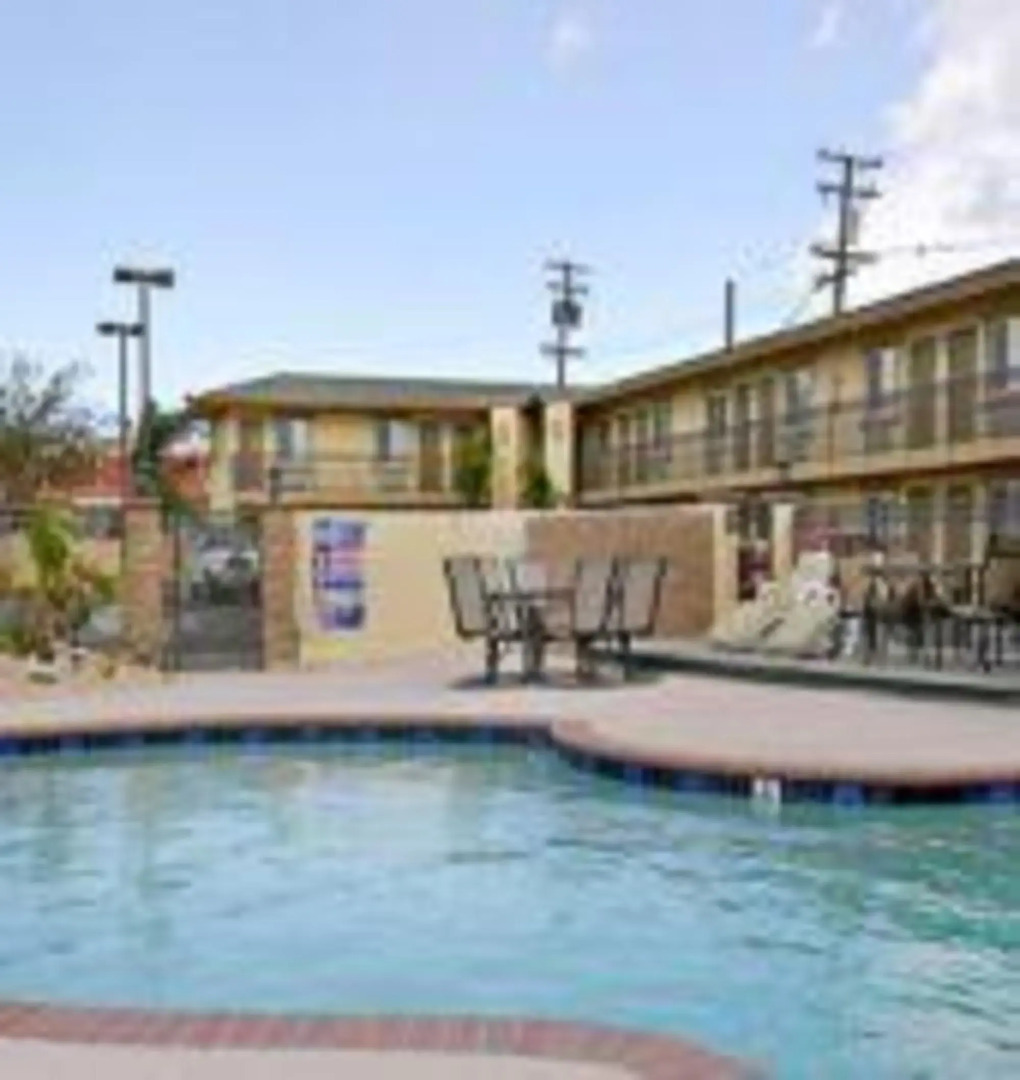 Studio 6 Mojave, CA - Airport