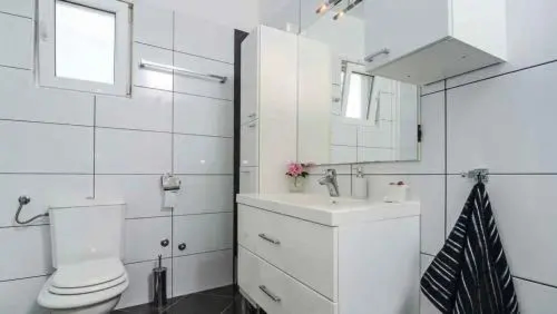 Apartment in Sv. Filip i Jakov 8187