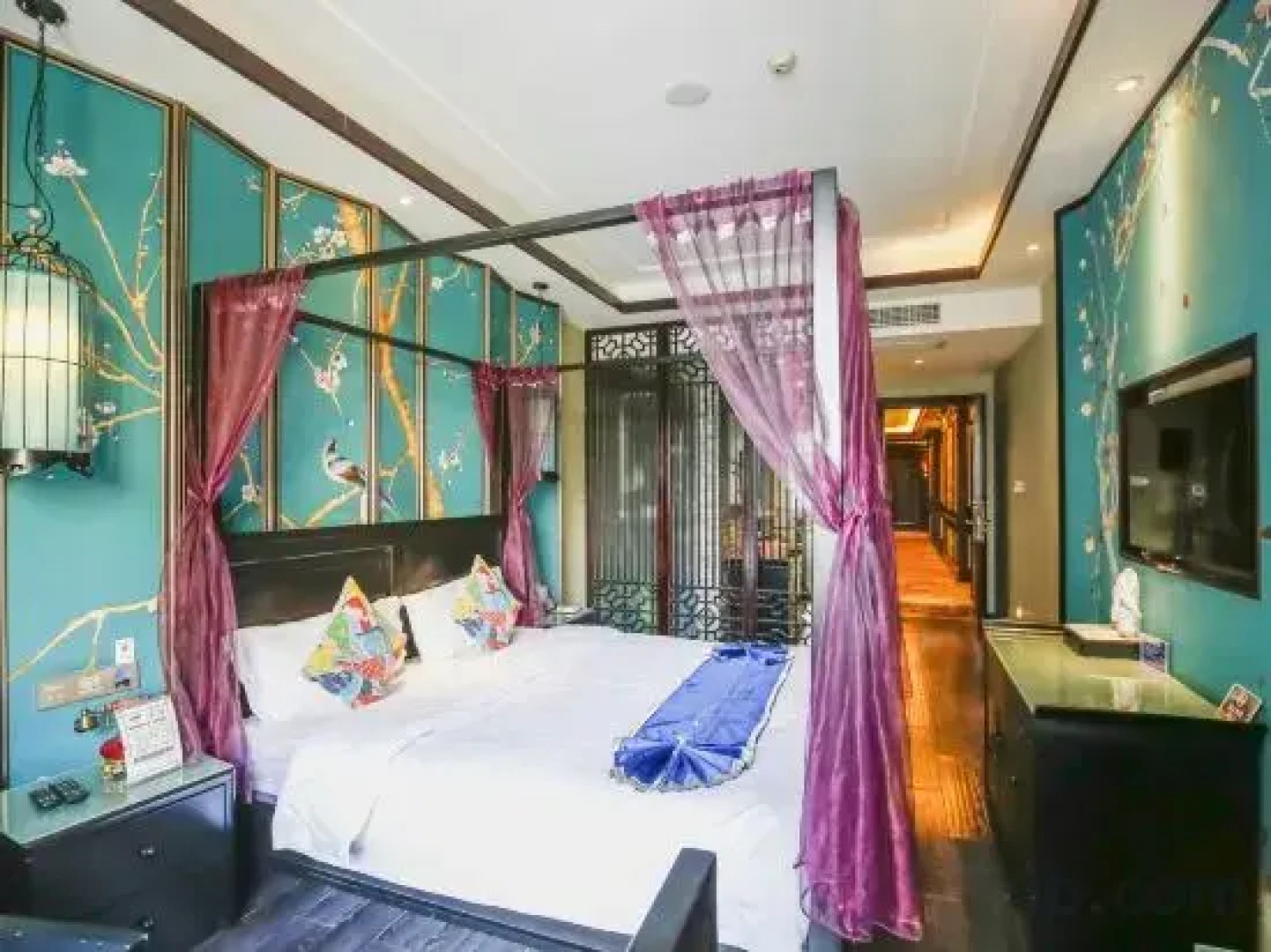 Meishan Yichuan Earl Hotel (Meishan East Railway Station Wanda Plaza)