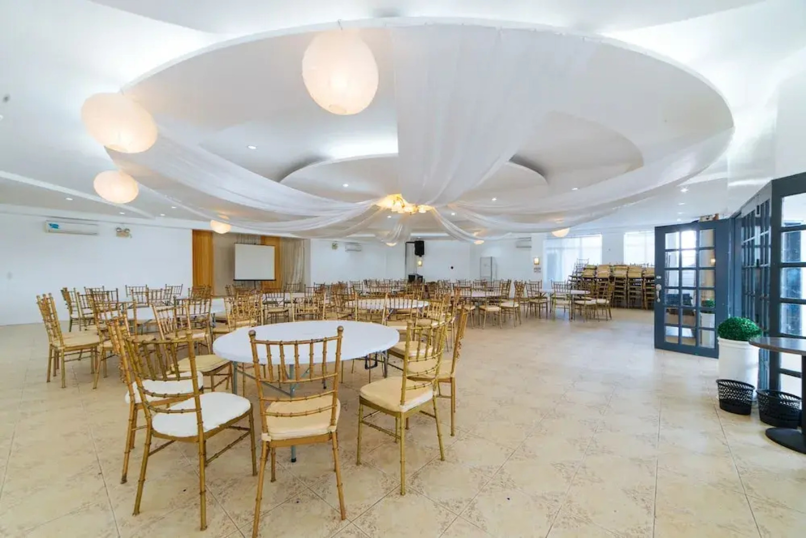 RedDoorz Plus @ Altaroca Antipolo