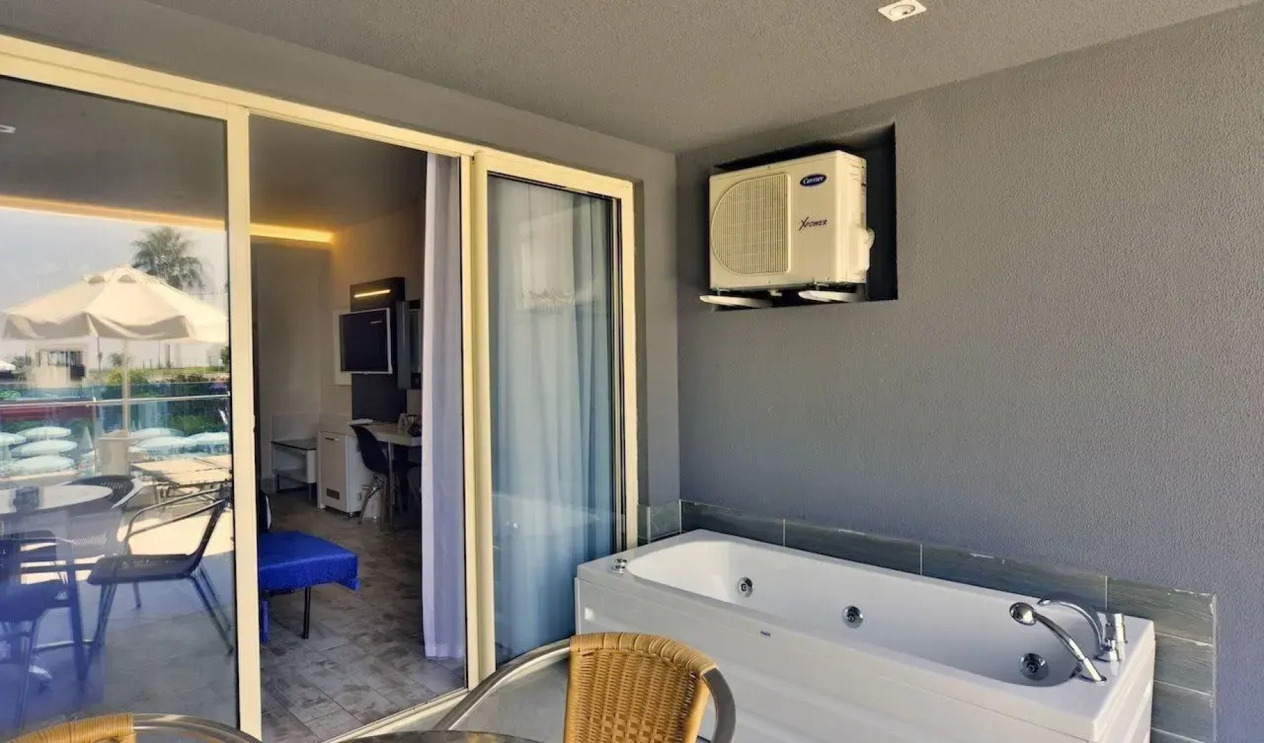 White City Beach - Adults Only