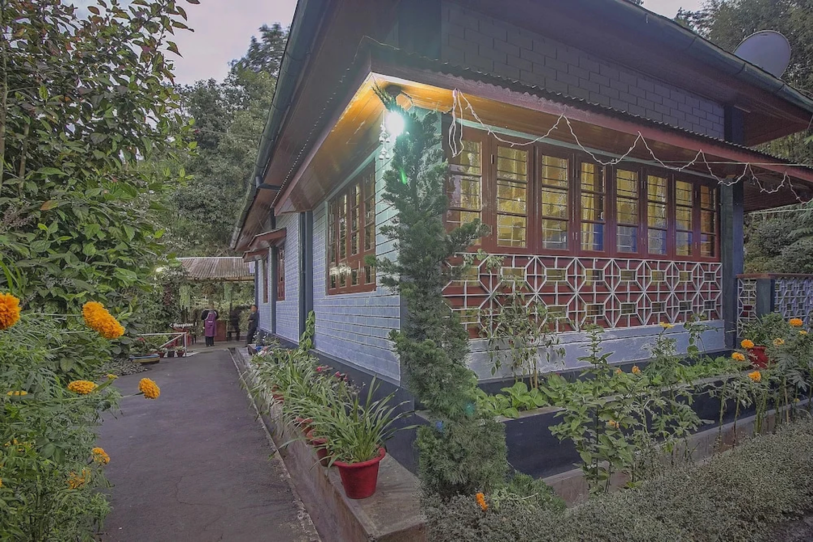 Hotel Green View Neelgiri By OYO Rooms