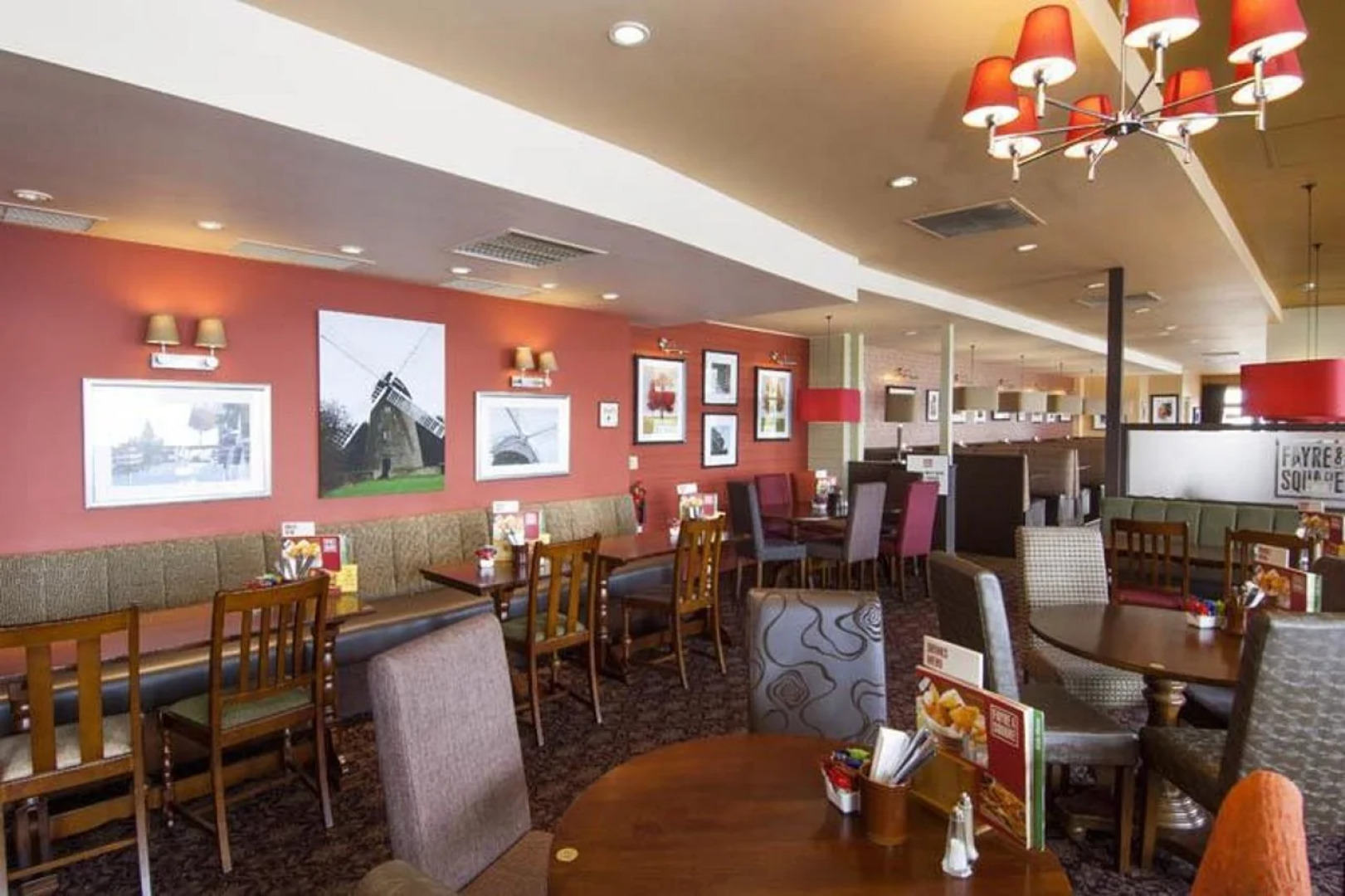 Premier Inn Milton Keynes East (Willen Lake)