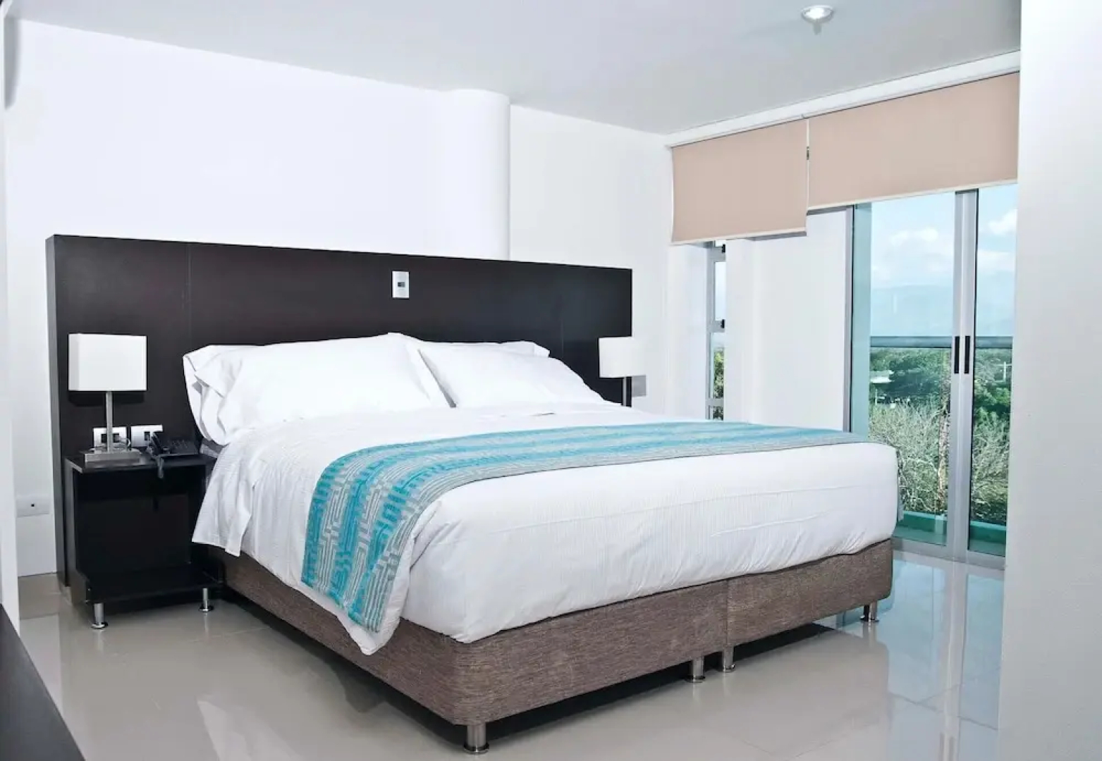 Arisuan Hotel