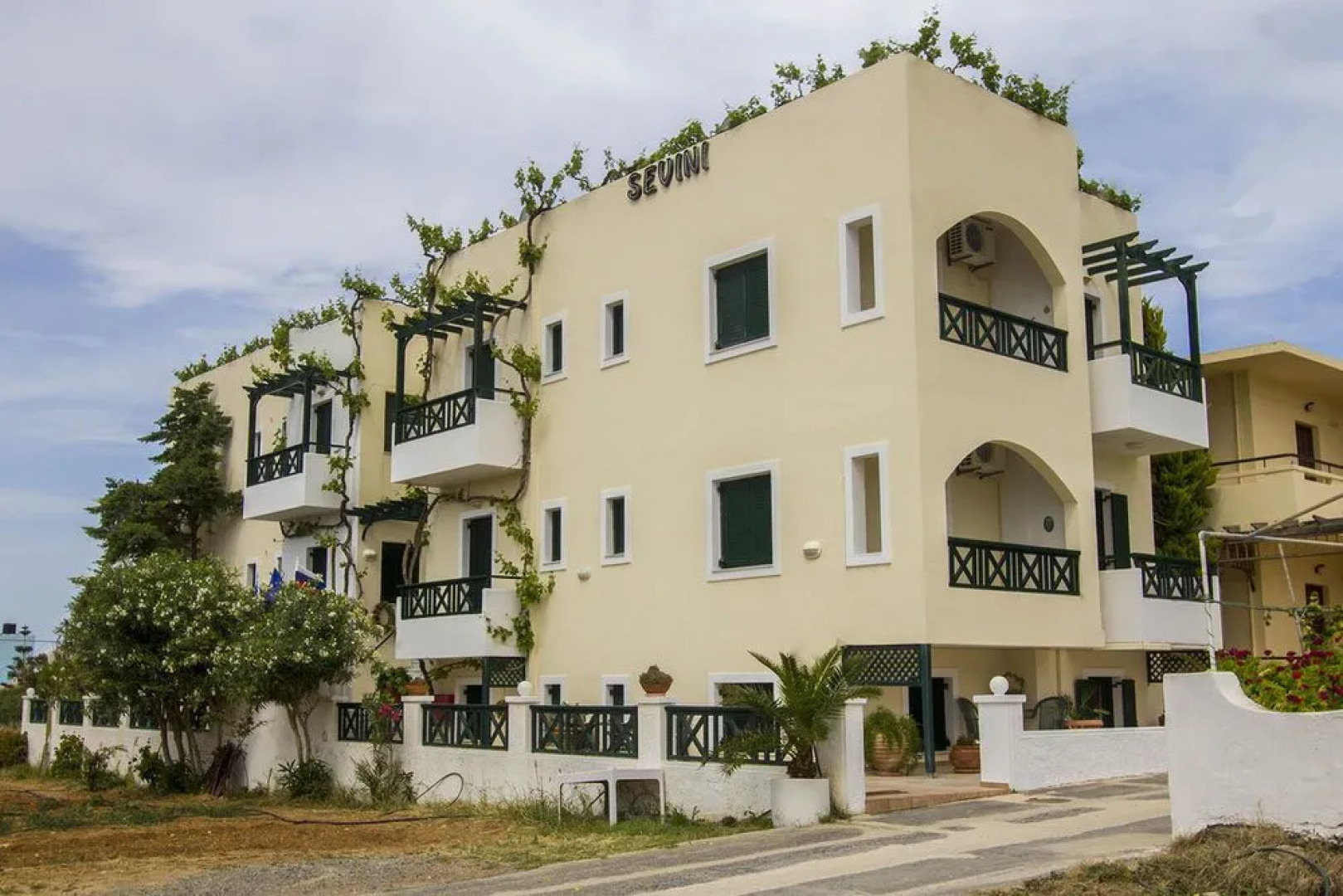 Sevini Apartments