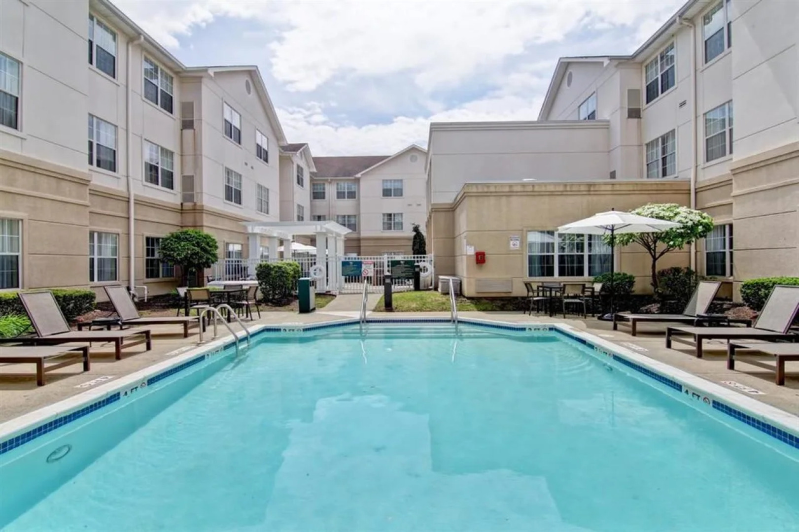 Homewood Suites by Hilton Newark-Cranford