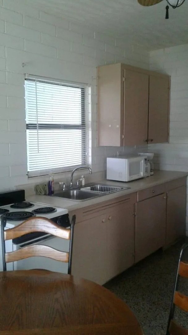 Astor Bridge Marina & Motel