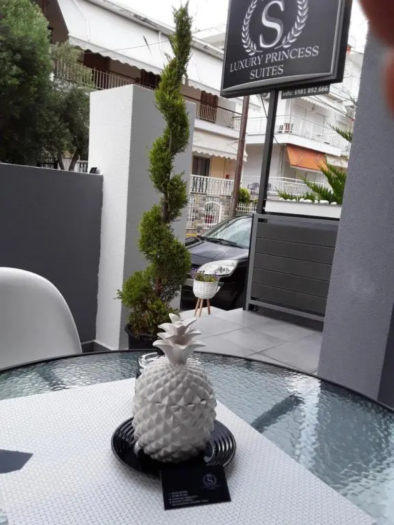 S. Luxury Princess Suite