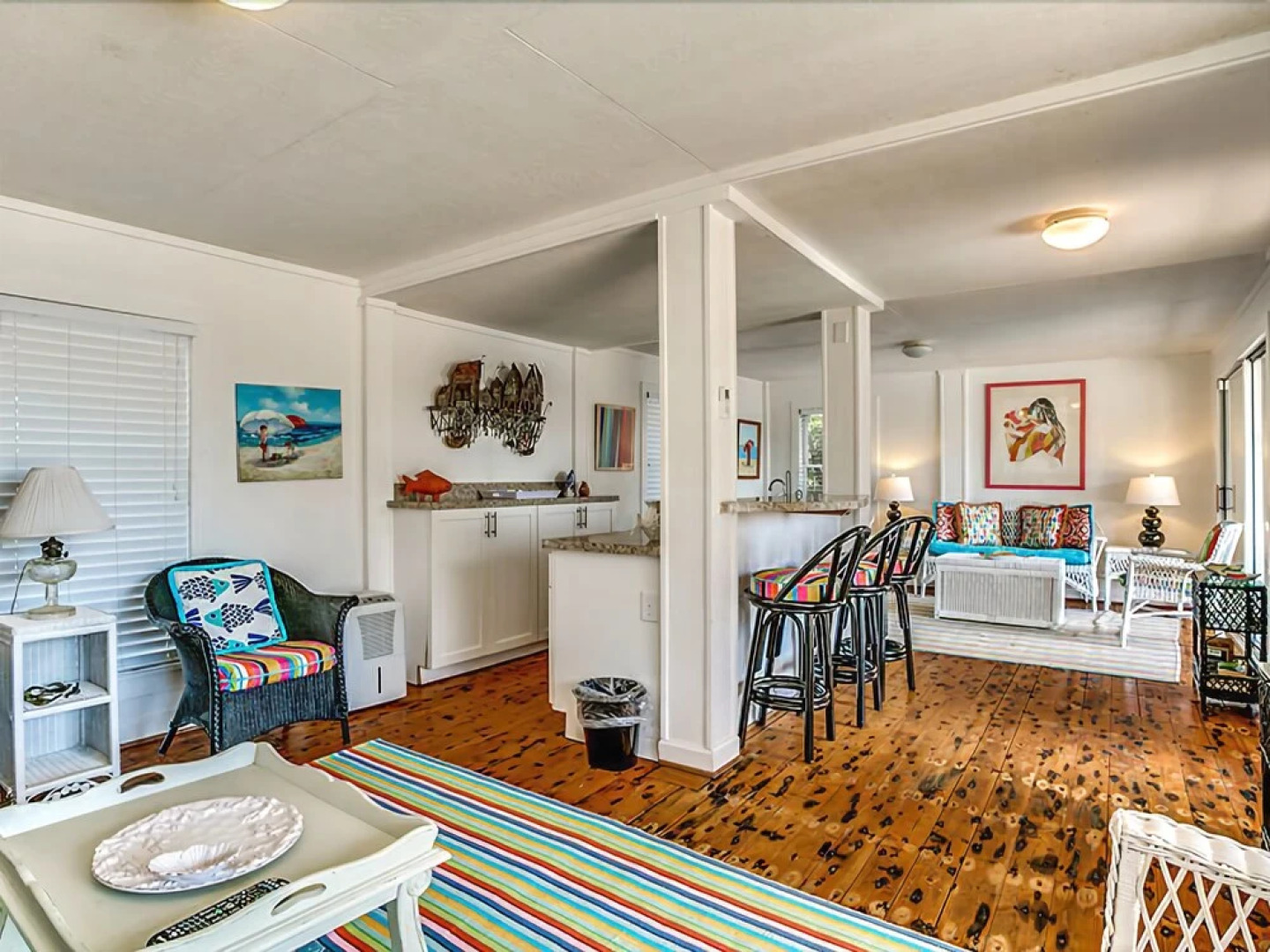 2000 Arthur Oxner 8 Br home by RedAwning