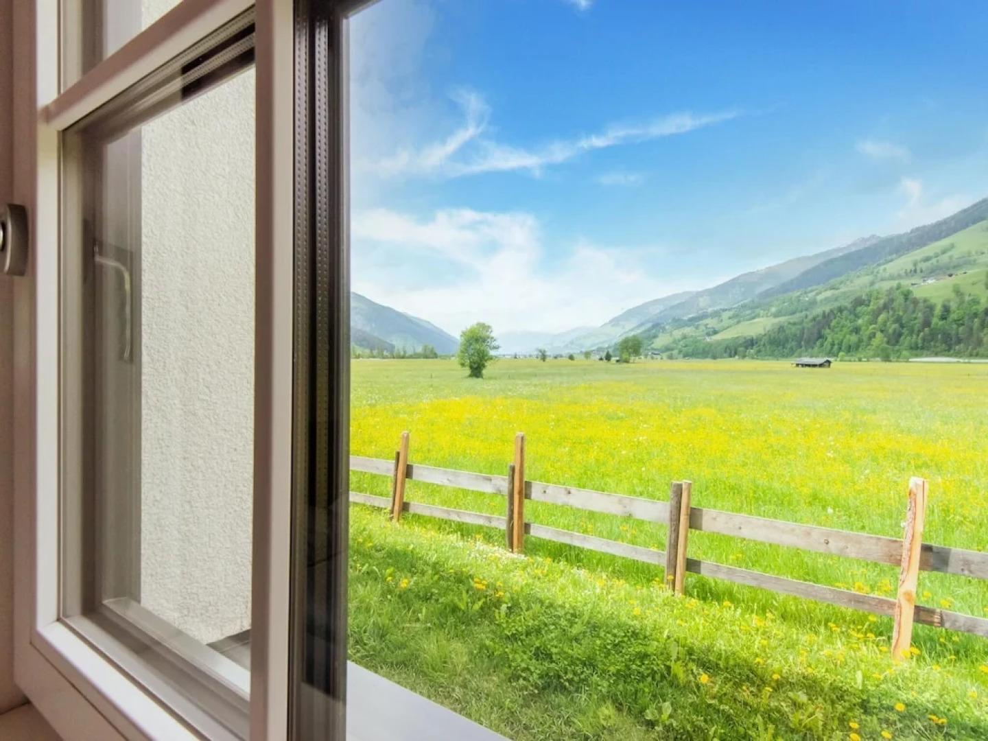 Luxurious Holiday Home With Sauna in Niedernsill / Salzburgerland