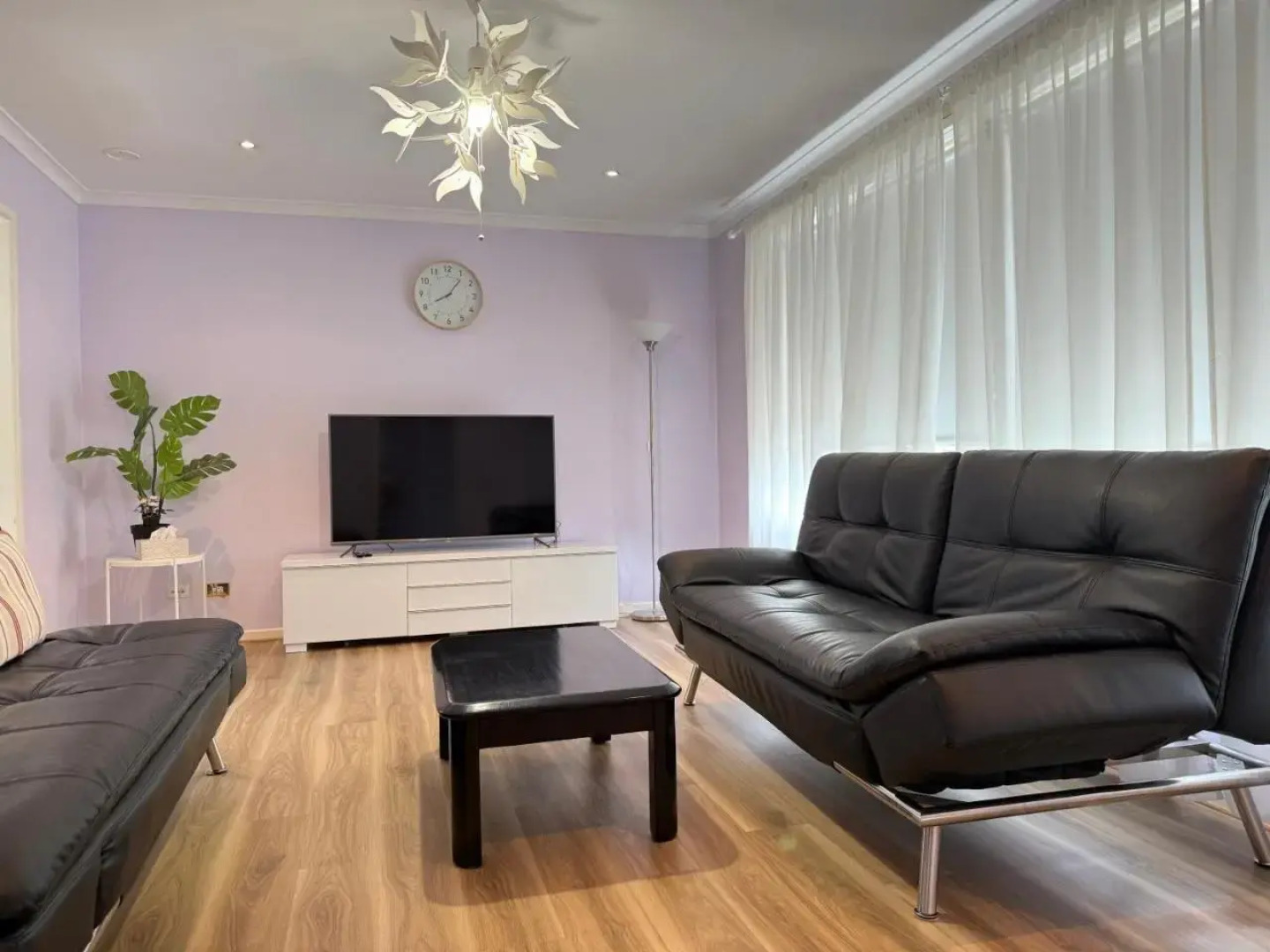 Scullin 3BR House, Free WiFi, Netflix, Parking