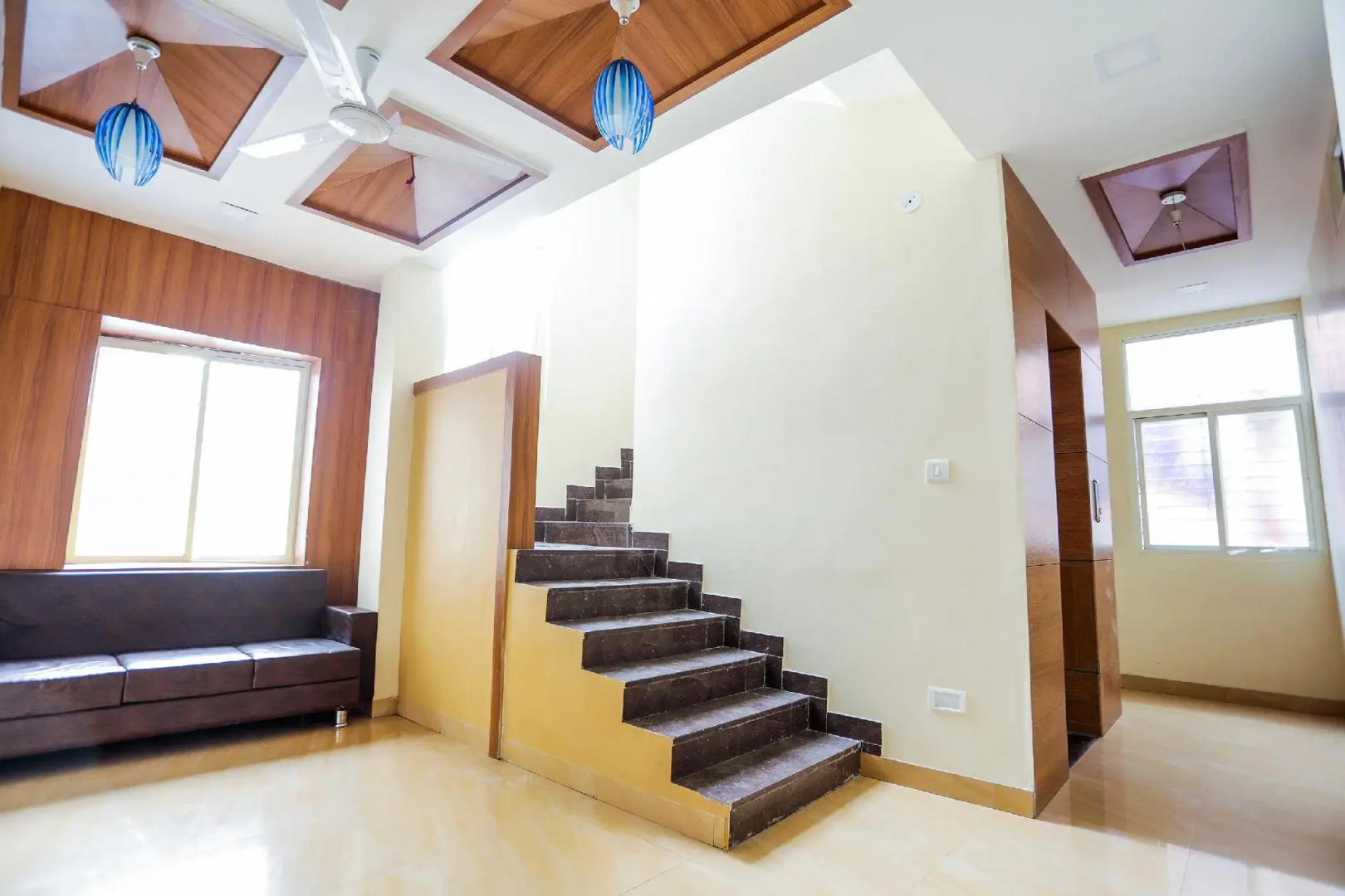 OYO 16163 Hotel Shri Hari