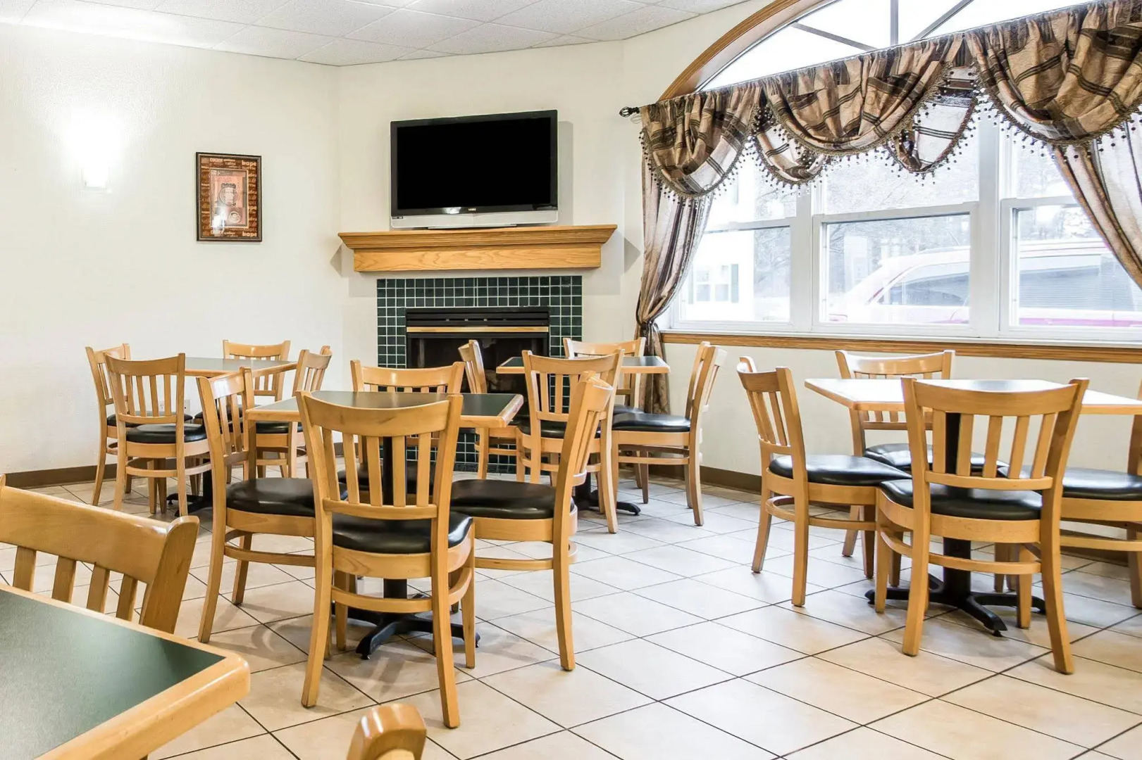 Quality Inn Mauston I-90