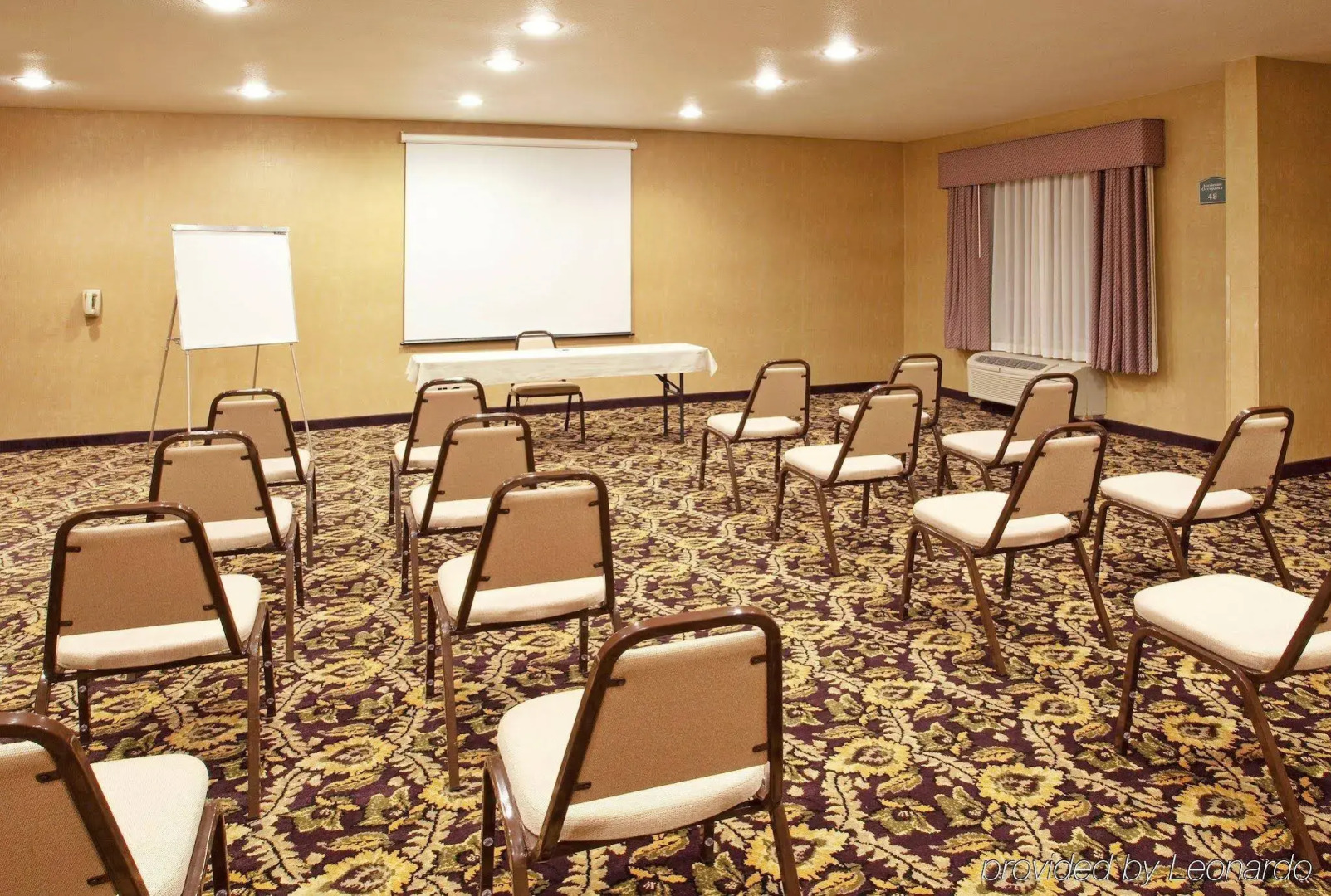 Holiday Inn Express Hotel & Suites Roseville-Galleria Area by IHG