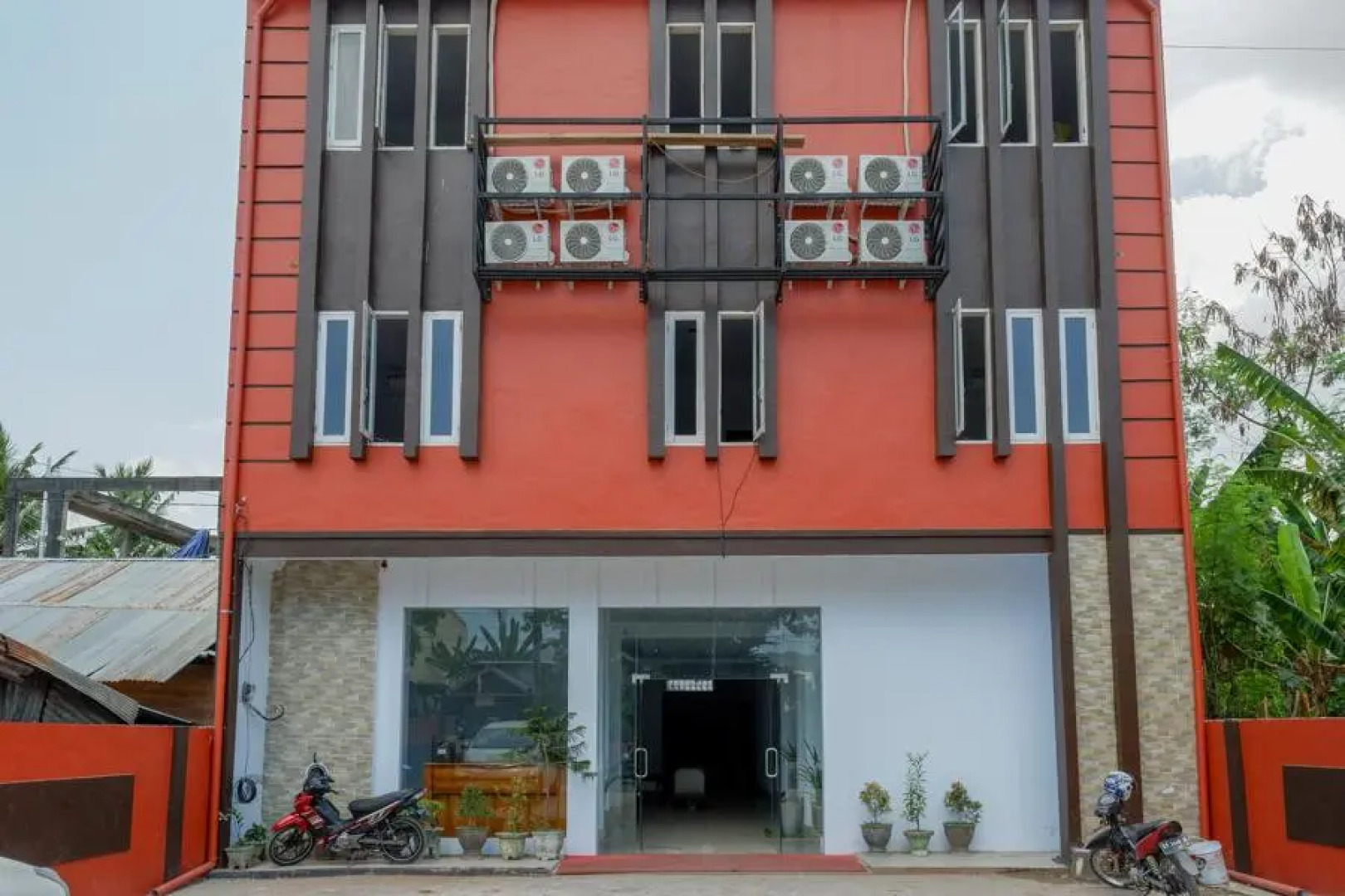 RedDoorz near Taman Kota Kendari