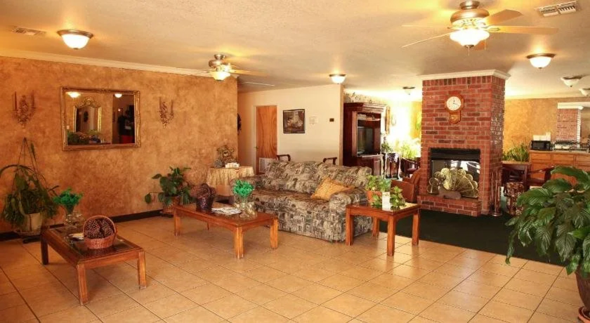Candlelight Inn & Suites Hwy 69 near McAlester