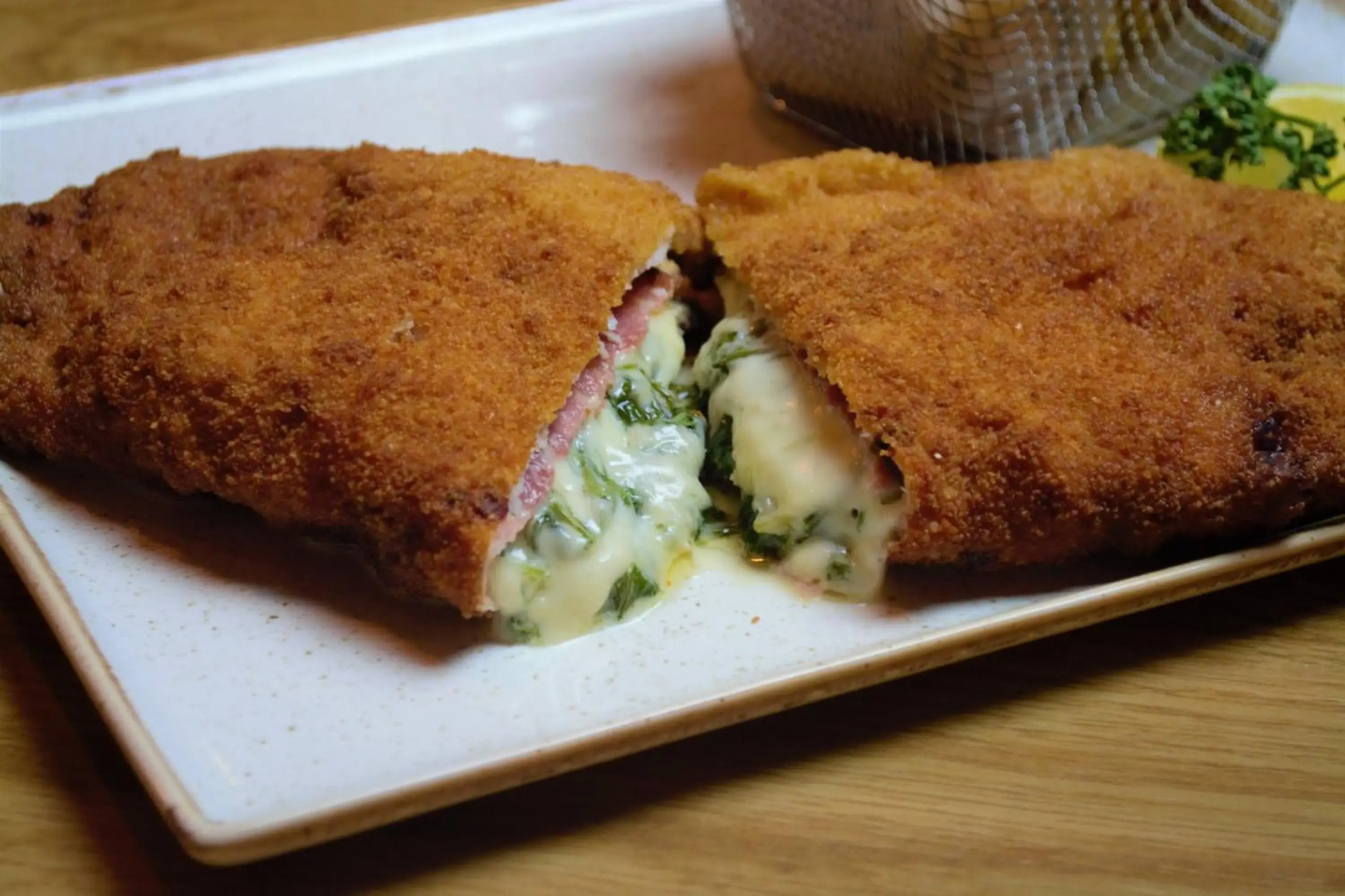 Glärnischhof by Trinity