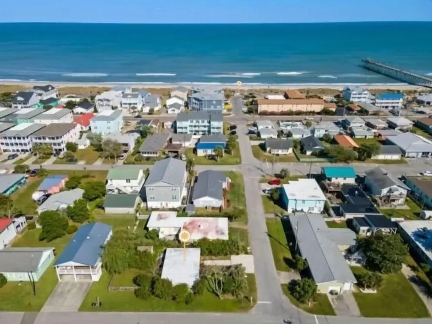 Flip Flop Paradise 2 Bedroom Cottage by RedAwning