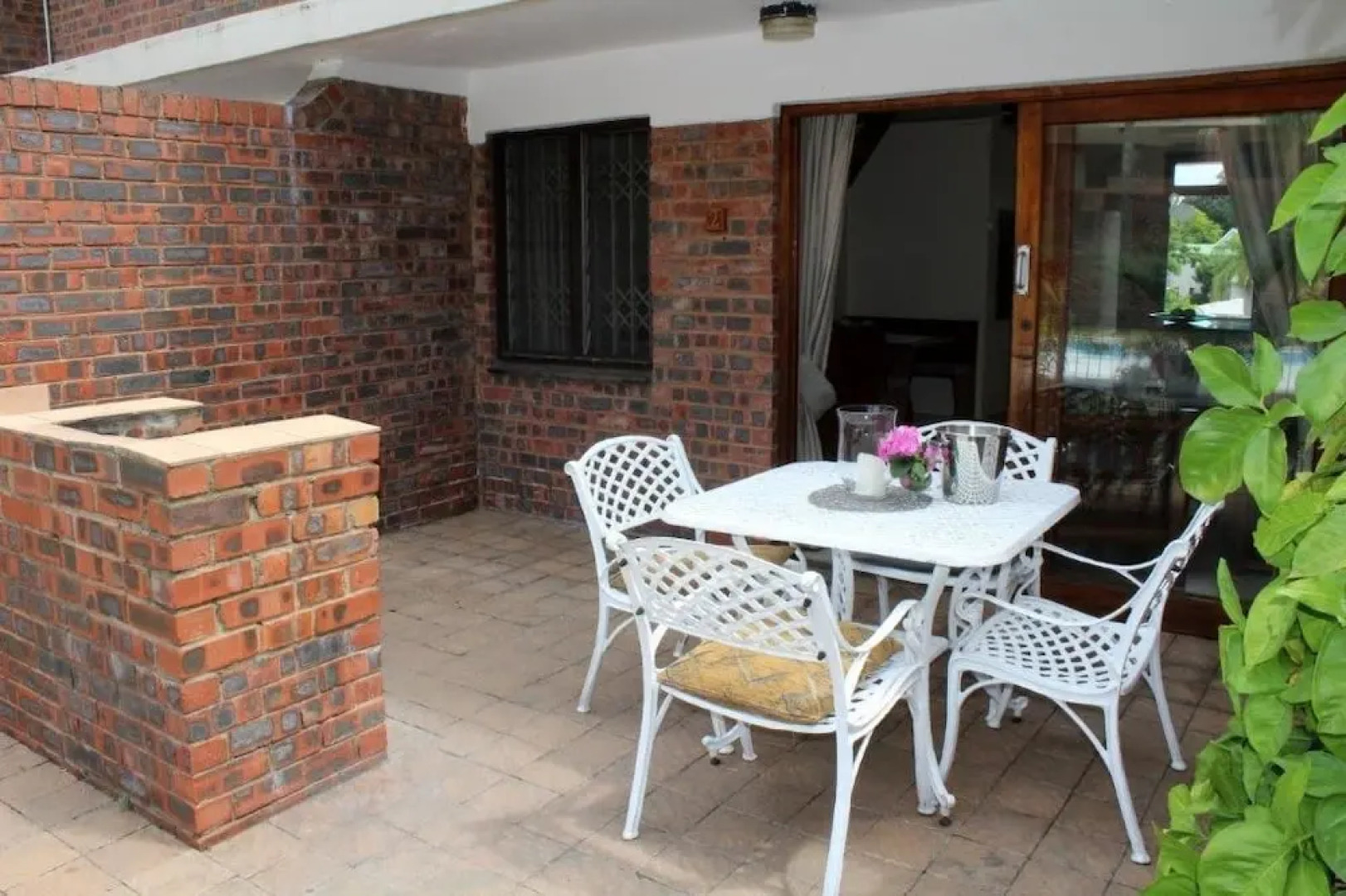 Flamingo Holiday Apartments