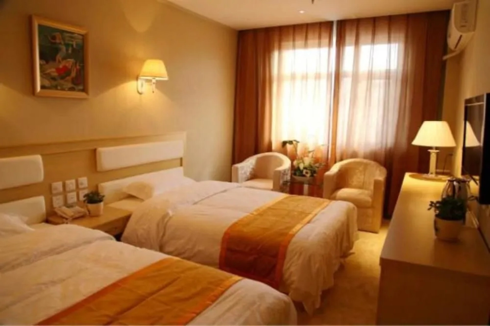 C’est La Vie Hotel Chengde