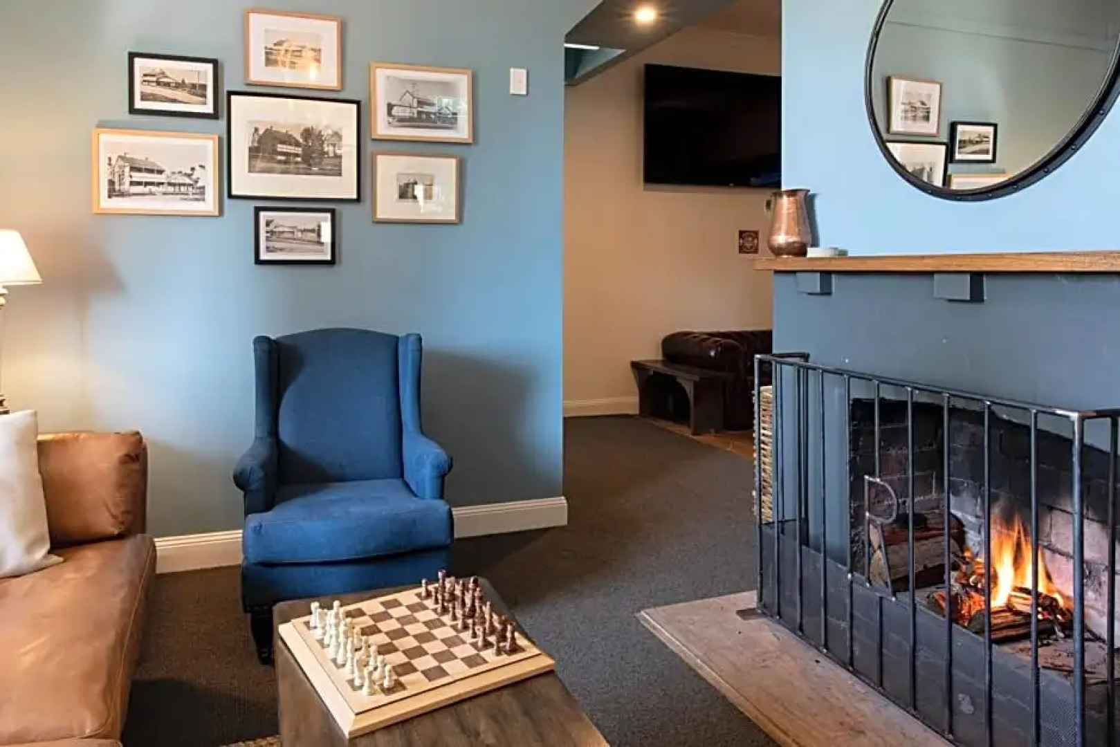 Robertson Public House